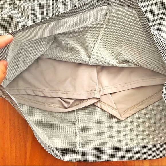 Prtex Y2K Gingham Medium Rise Casual Black & White Mini Cargo Skirt. US 04. - Picture 9 of 14